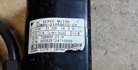 Servomotor Omron SGMAH-01AAA61D-0Y 