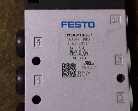 2 x Festo magneetventiel CPE18-M1H-5L 