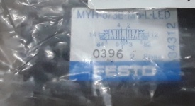 2 x Festo magneetventiel MYH-5/3E-M5-L-LED 