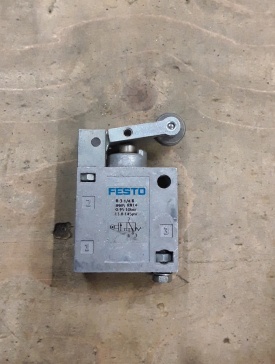 Festo mechanisch ventiel 8985 R-3-1/4 B  