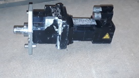 Servomotor Lenze MCS 06C41-RS0B0-Z0B0-ST6S00N-R0SU