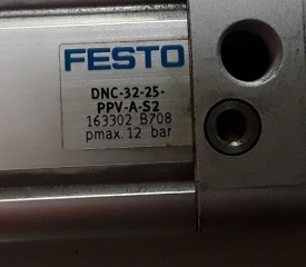 4 x Festo DNC-32-25-PPV-A-S2 