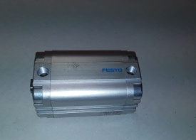 Festo ADVU-32-50-P-A