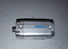 5 x Festo ADVU-16-25-P-A 