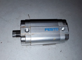 5 x Festo ADVU-16-25-P-A 