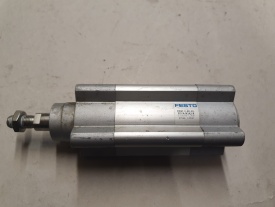 8 x Festo DSBF-C-40-30-PPVA-N3A3-R 