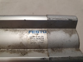 8 x Festo DSBF-C-40-30-PPVA-N3A3-R 