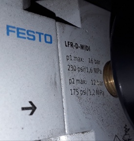 2 x Festo 3-delige luchtverzorgingscombinatie 