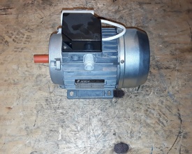 5 x Elektromotor SOGA 0.55 kw, 2.750 rpm 220 volt