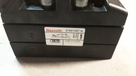 2 x Rexroth ventiel 0793106718 