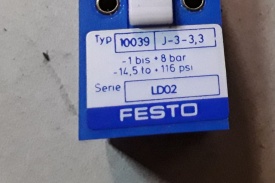 2 x Festo pneumatiek ventiel J-3-3,3 