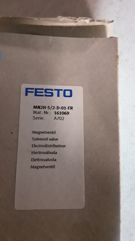 2 x Festo magneetventiel MN2H-5/2-D-01-FR