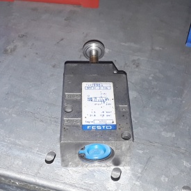 24 x Festo 3/2 magneetventiel MFH-3-1/4 