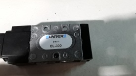 4 x Univer magneetventiel CL-300