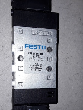 2 x Festo magneetventiel CPE14-M1BH-5J-1/8 