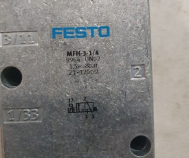 4 x Festo 3/2 magneetventiel MFH-3-1/4