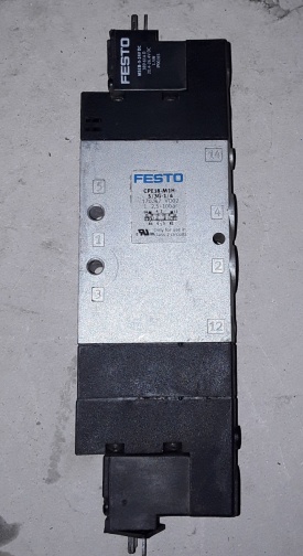 4 x Festo magneetventiel CPE18-M1H-5/3G-1/4 