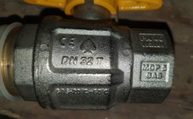 4 x Greiner kogelkraan gas PN40 DN32 1¼ 