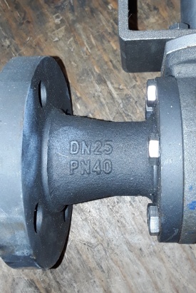 Kogelafsluiter met actuator PN40 DN25