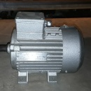 4 x Elektromotor 0.37 kw, 1.350 rpm 