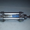 3 x Festo cilinder